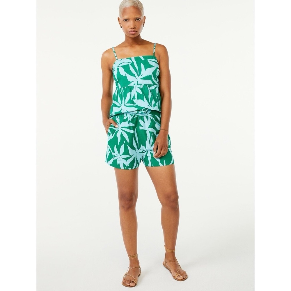 Green Leaf Print Women’s Shorts